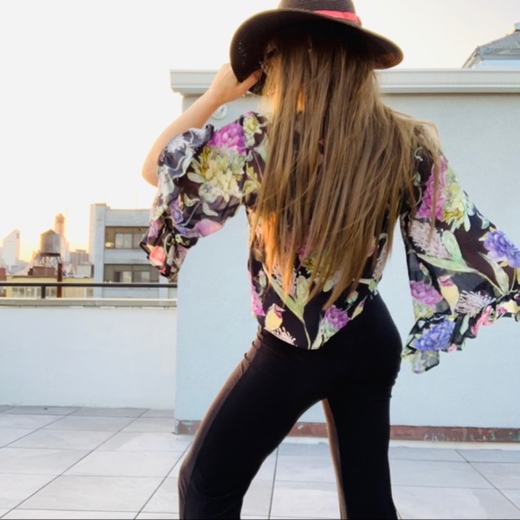 H&M Tops - H&M Seethrough Floral BatWing Bell Flare Sleeve